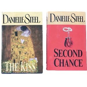 Danielle Steel Novels Lot of 2 Hardcover Dust Jackets The Kiss Second Chance